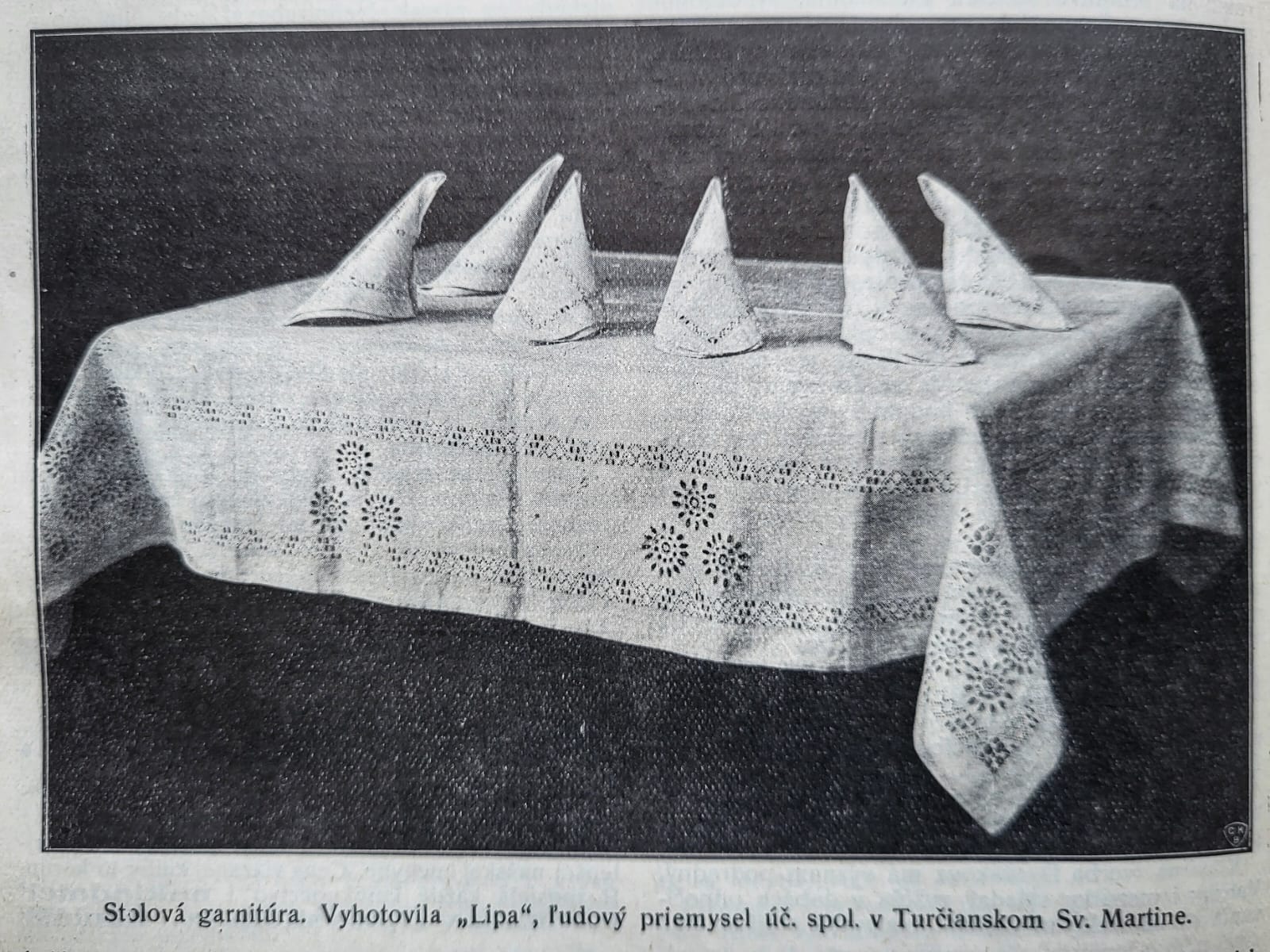 Stolová garnitúra z produkcie Lipy, Živena 1928