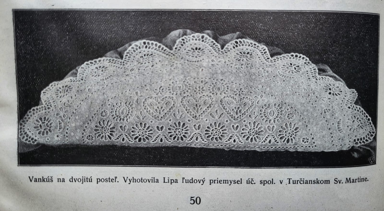Vankúš na dvojitú posteľ z produkcie Lipy, Živena 1928