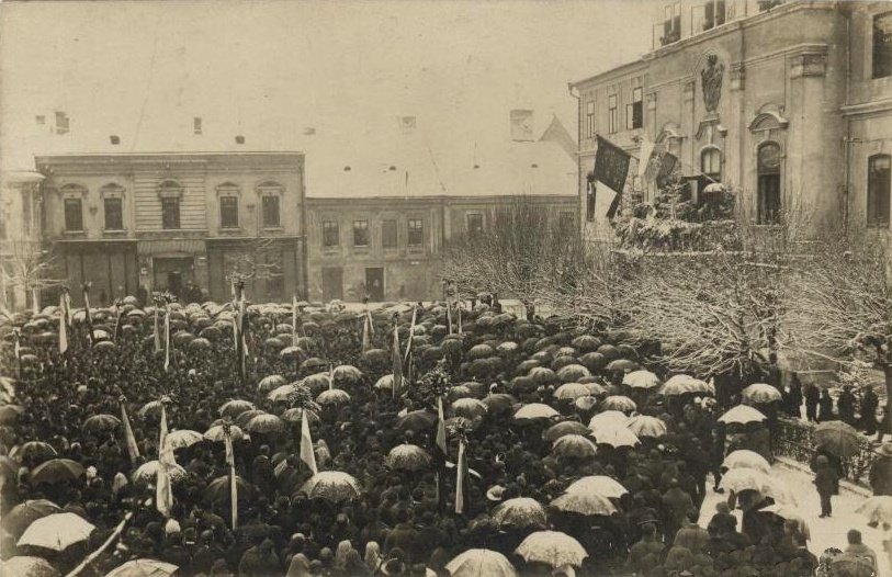 Slávnostné zhromaždenie na námestí v Liptovskom Sv. Mikuláši, 8. december 1918